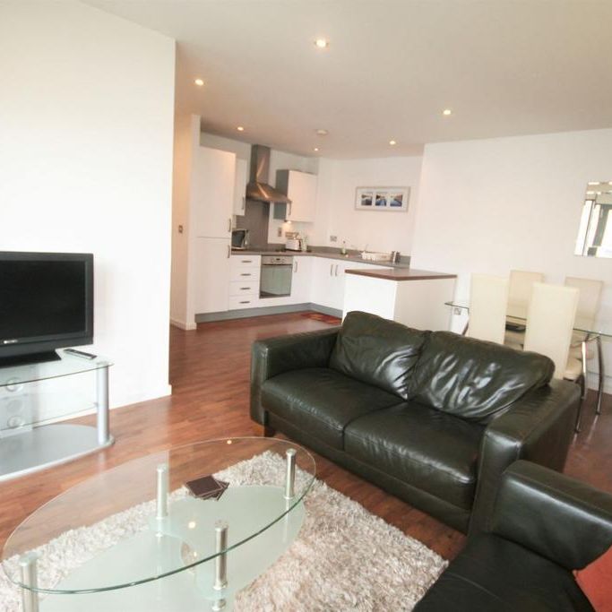 2 bedroom flat to rent - Photo 1