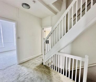 3 bedroom apartment to rent - Photo 6