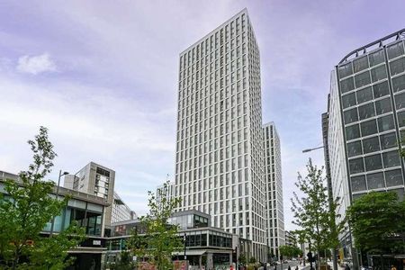 Westfield Avenue, Stratford, E20 - Photo 4