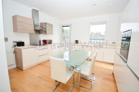 1 bedroom in a flat share to rent - Photo 5