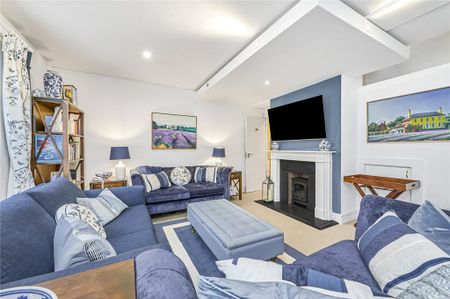 3 bedroom semi-detached house to rent - Photo 3