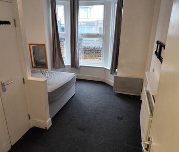 1 Bed Flat, Woodborough Road, NG3 - Photo 6