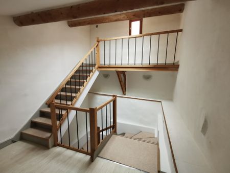 Location Maison 2 pièces 46m² ST GILLES 30800 - Photo 3