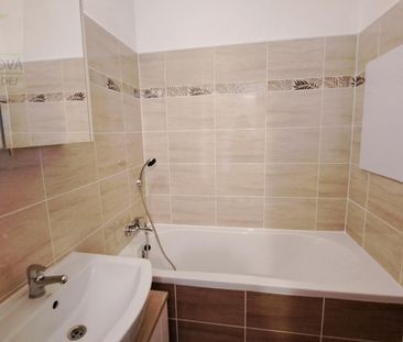 Pronájem bytu 1+1 28 m² - Photo 1