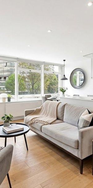 3 bedroom flat to rent - Photo 1