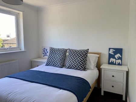 2 bedroom apartment to rent - Photo 4