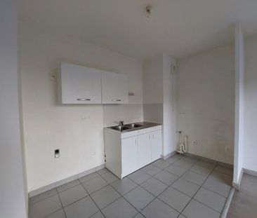 Location Appartement 2 pièces 42m² MAROMME 76150 - Photo 2