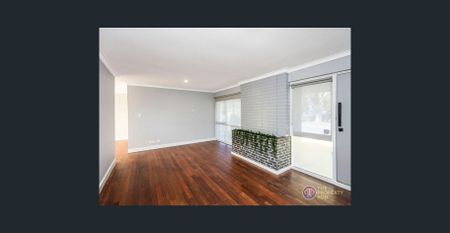 Stylish 3-Bedroom House in Maddington - Photo 2