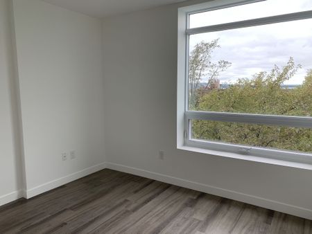 For Lease - 479 Charlton Avenue Unit# 407, Hamilton, Ontario - Photo 5