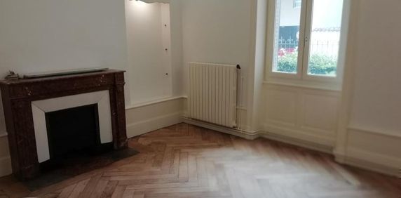 Appartement 2 pièces - 62 m² - Photo 2