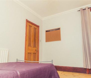 5 bedroom semi-detached house to rent - Photo 2