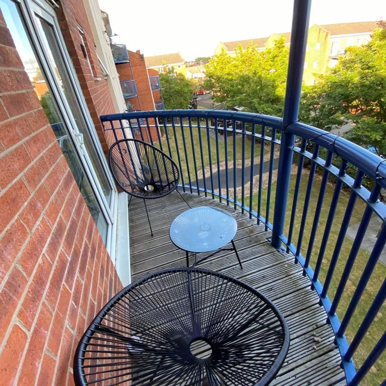 3 bedroom apartment to rent - Photo 1