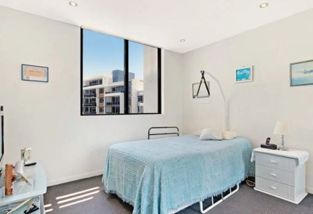 Two Bedroom Unit in the Heart of Southport - Photo 4