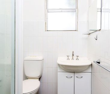 Light Filled One Bedroom with Parking - Photo 3