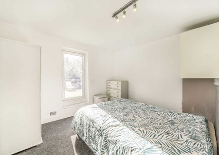 Greyhound Lane, SW16 5SB, London - Photo 5