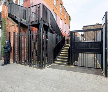 3 bedroom apartment to rent - Photo 4