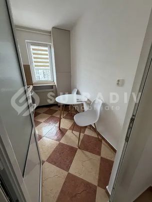 Apartament spațios în cartierul Zorilor - Fotografie 1