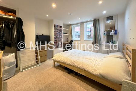 7 Bedroom Mid Terraced House for rent in Richmond Mount - Photo 3