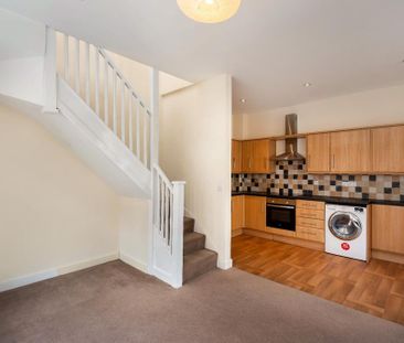 2 bedroom terraced house to rent - Photo 1