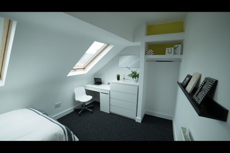 6 Bed Terraced House, Empress Road, L7 - Photo 3