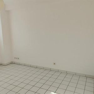 Location Appartement 1 pièce 17m² POITIERS 86000 - Photo 2