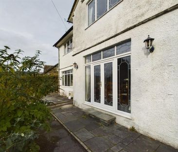 4 bedroom semi-detached house to rent - Photo 4