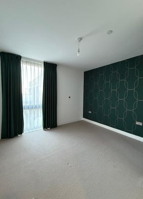 1 Bed Flat, Wheatstone House, W4 - Photo 1