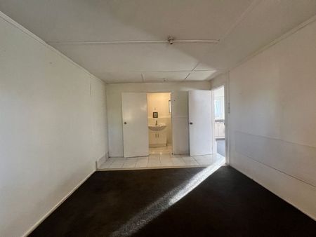 Charming 1BR Unit in Massey! - Photo 4