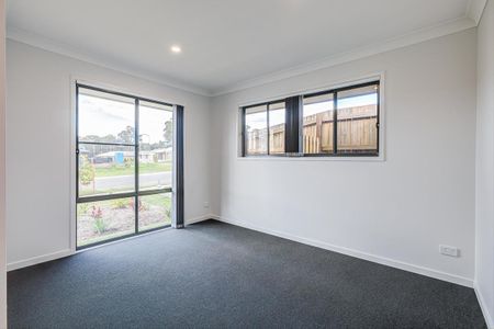 Lovely Family Home - Photo 3