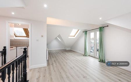 3 bedroom flat to rent - Photo 5