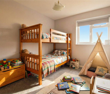 3 bedroom terraced house to rent - Photo 5