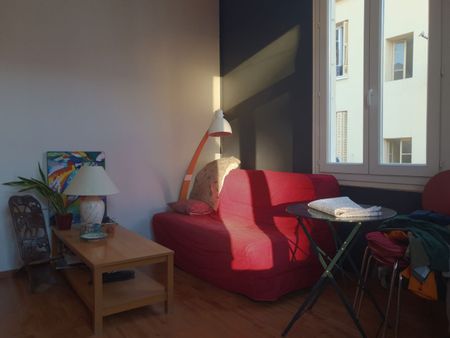RIQUIER / CHABRIER: T2 meuble 31m²+ balcon - Photo 2