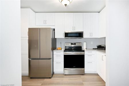 For Lease - 8 Buss Court, Thorold, Ontario - Photo 4