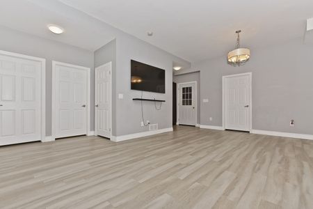 For Lease - 200 Regatta Drive, Welland, Ontario - Photo 5