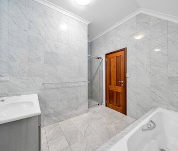 Riverside East Perth Townhouse - 6 months only - Photo 5