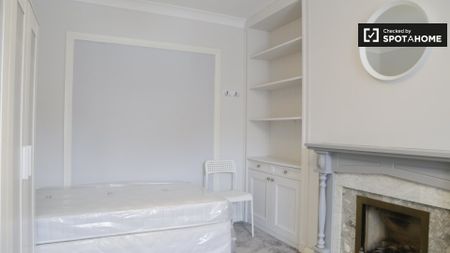 Bed for rent in 4-bedroom house, Stoneybatter, Dublin - Photo 5