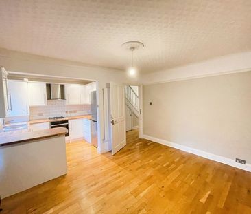 3 bed Semi-Detached House for Rent - Photo 4