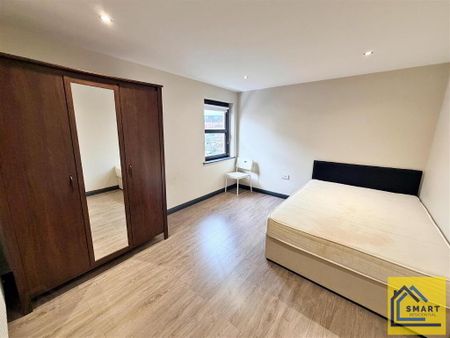 Apt 2, 39a Little Donegall Street, Belfast, BT1 2JD - Photo 4