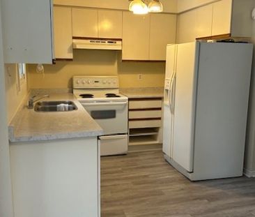 75 Weatherup Cres Barrie | $2350 per month | Utilities Included - Photo 5