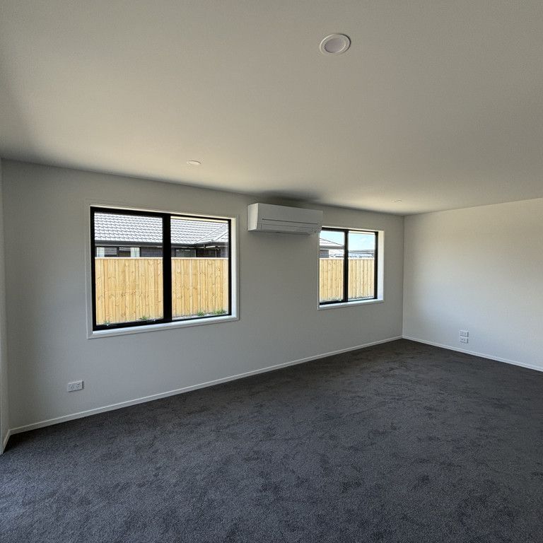 3 Earl Way - One Week of Free Rent! - Photo 1