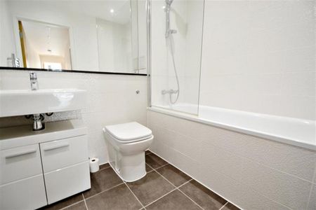 2 bedroom flat to rent - Photo 5