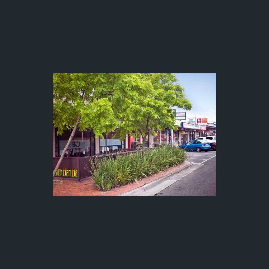 FAMILY TOWNHOUSE - Photo 1