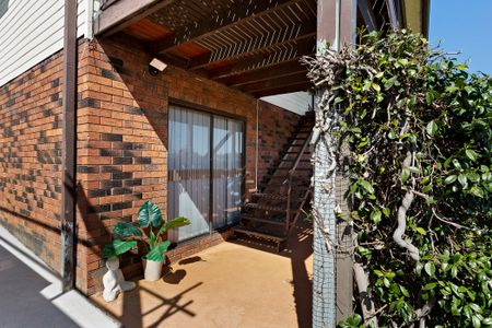 2/21 Heyes Street, Gillieston Heights NSW 2321 - Apartment For Rent | Domain - Photo 4