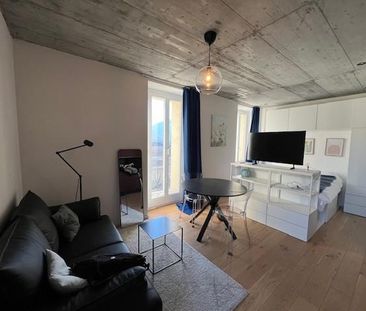 Joli studio meublé au 2ème étage avec petit balcon - Photo 6