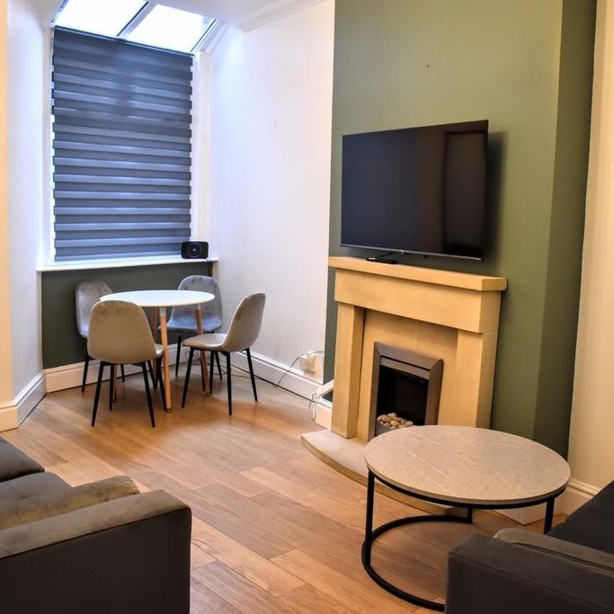 1 bedroom in a house share to rent - Photo 1