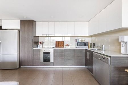 Stylish Furnished Northbridge Apartment - Photo 3