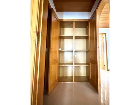 3 room luxury Apartment for rent in Cascais e Estoril, Portugal - Photo 3
