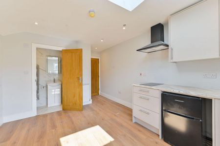 5 bedroom terraced house to rent - Photo 5