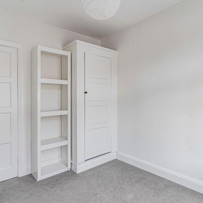 4 bedroom terraced house to rent - Photo 1