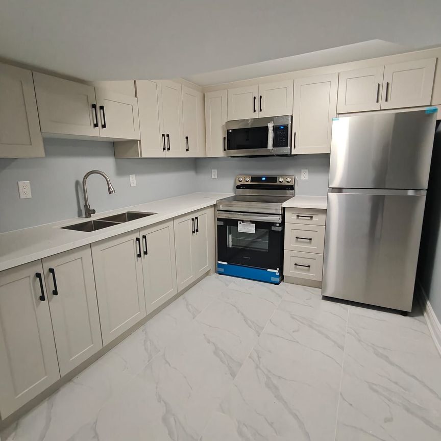 For Lease - 28 Crossmore Crescent, Cambridge, Ontario - Photo 1